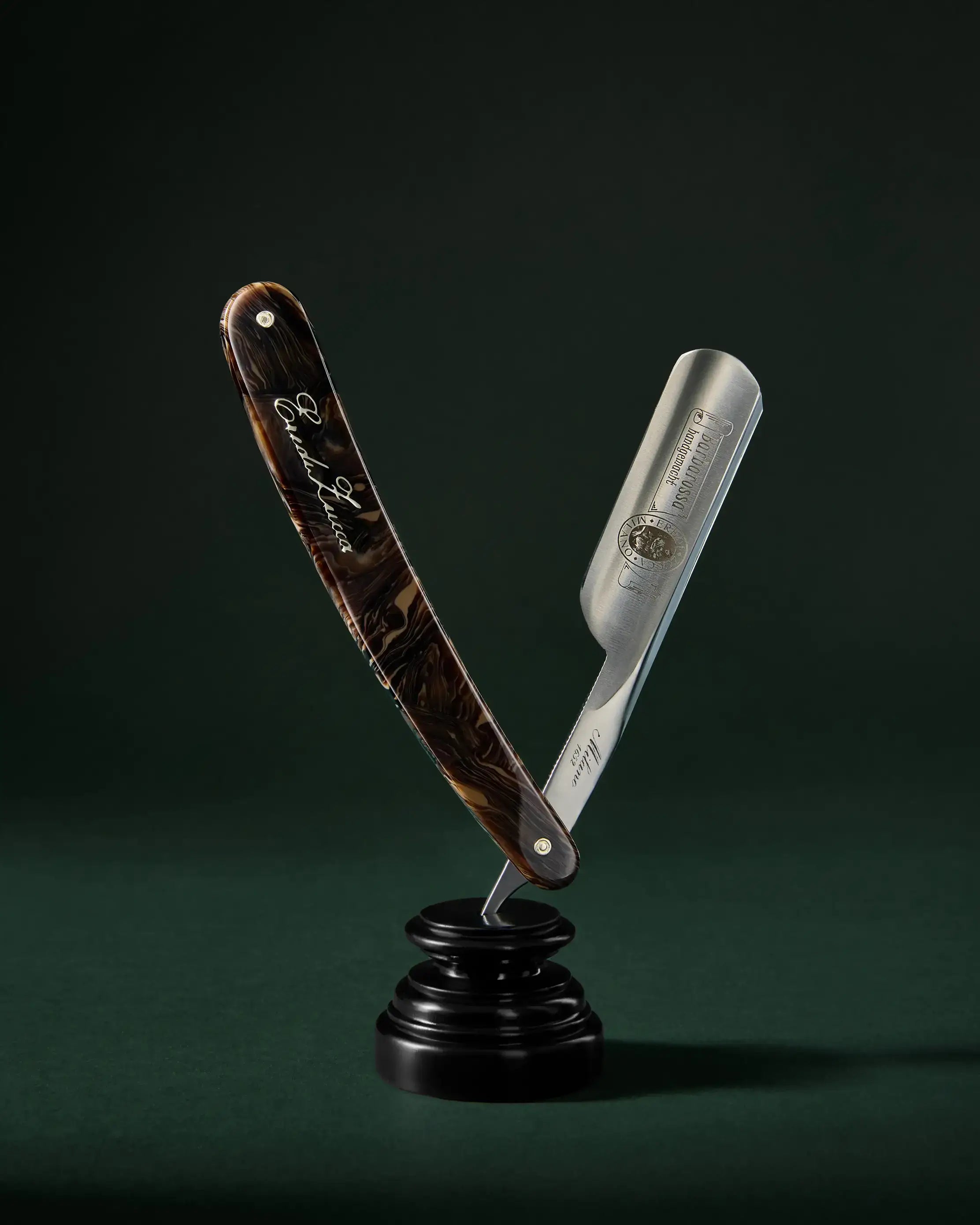 Barbarossa Straight Razor With Acetate Handle | Eredi Zucca Milano