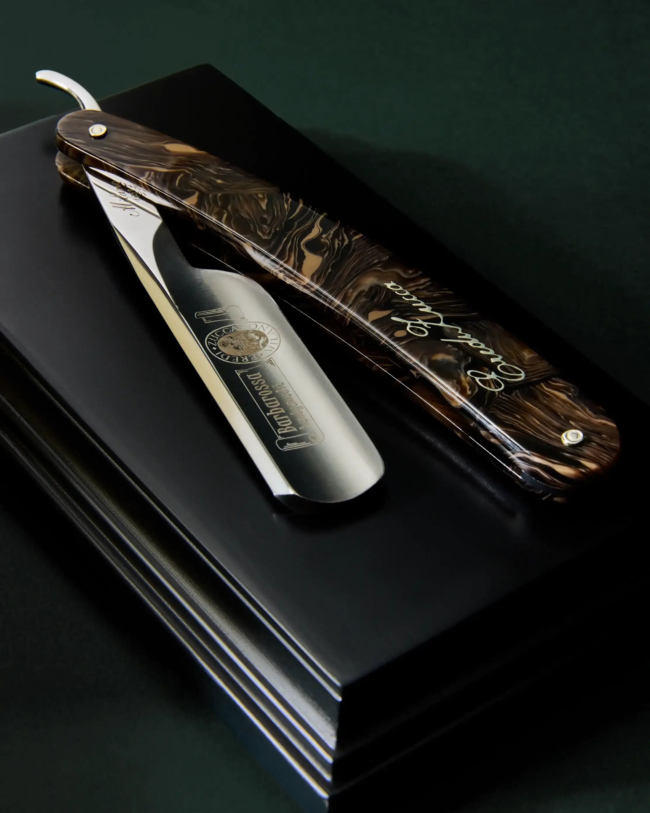 Barbarossa Straight Razor With Acetate Handle | Eredi Zucca Milano
